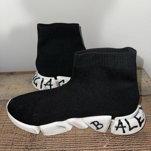 BALENCIAGA SPEED 2.0 GRAFITTI - Picture 7 of 11